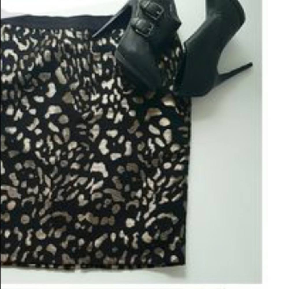 ANN TAYLOR like NEW 4P skirt -black metallic print - Picture 4 of 4